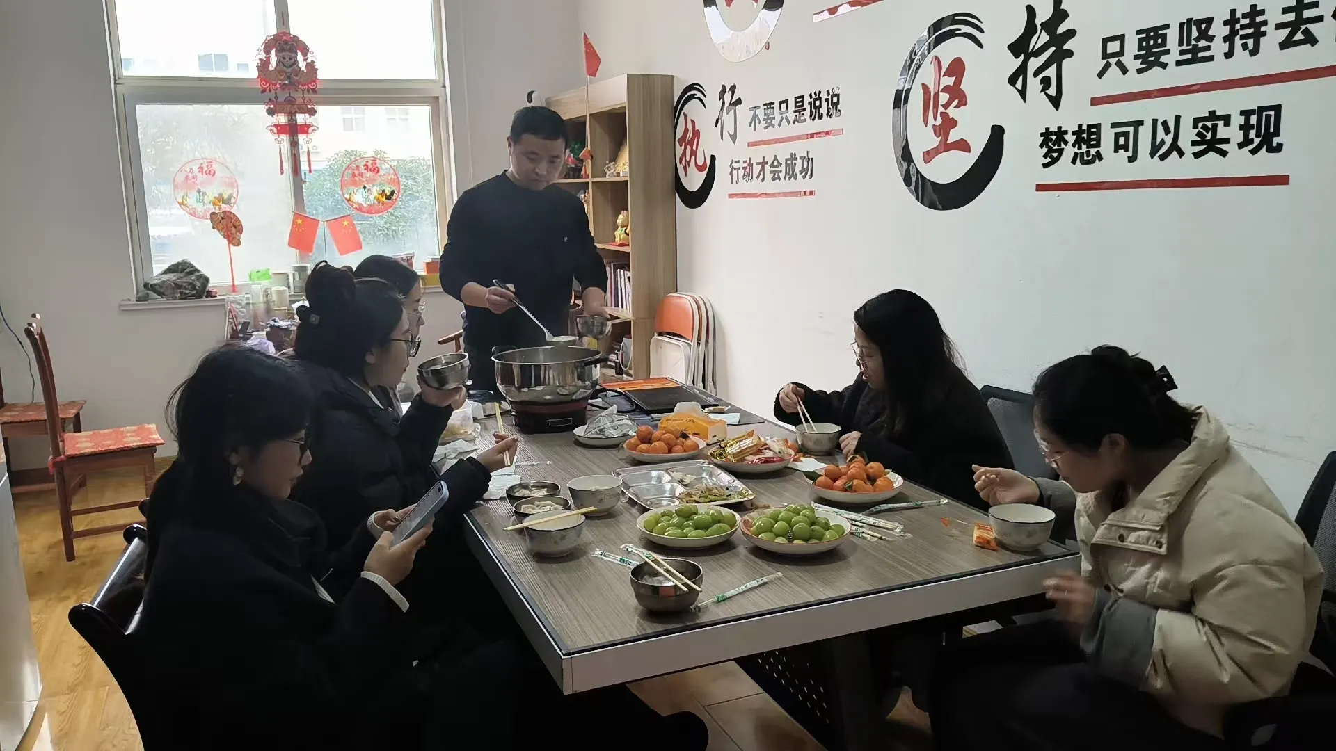 JOJO Pack oslavuje Lantern Festival s Tangyuanom